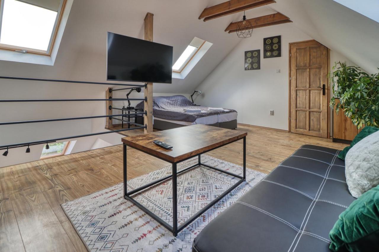 Zenloft Apartman Еґер Екстер'єр фото